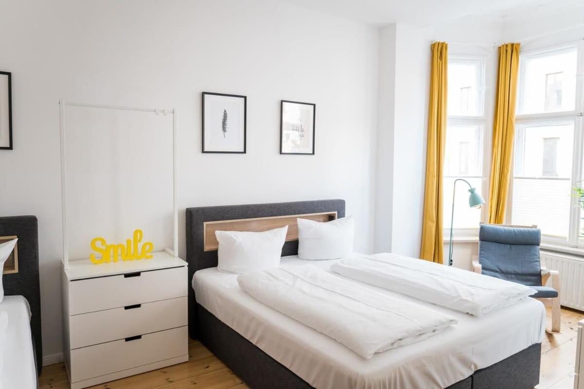 Apartment At Rosenthaler Platz Berlin Exterior photo