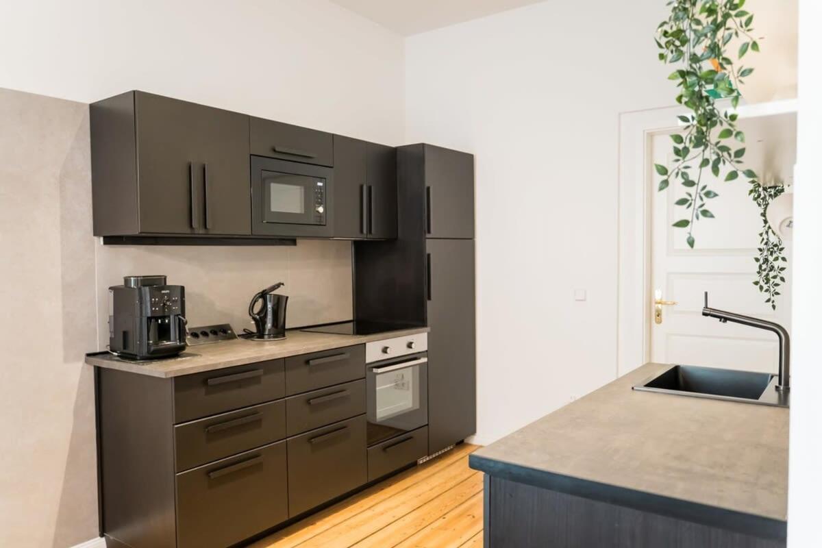 Apartment At Rosenthaler Platz Berlin Exterior photo