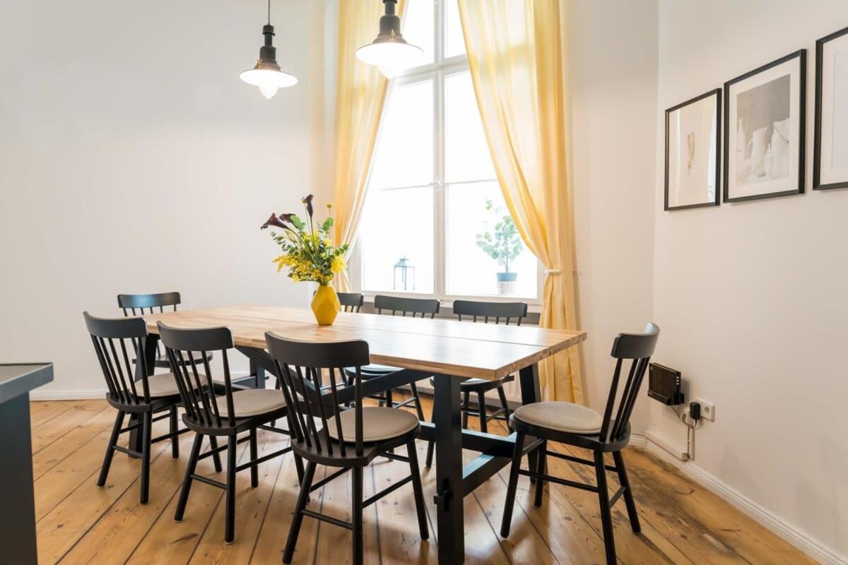 Apartment At Rosenthaler Platz Berlin Exterior photo