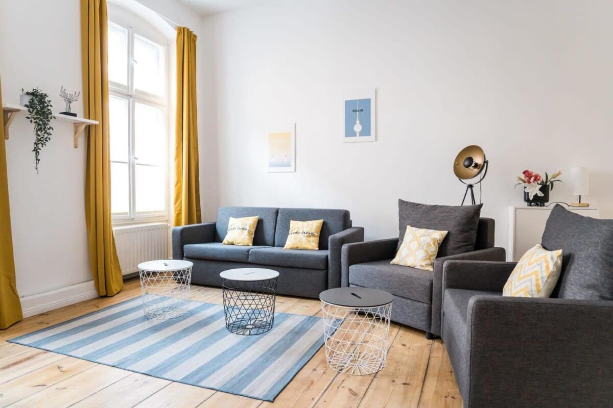 Apartment At Rosenthaler Platz Berlin Exterior photo