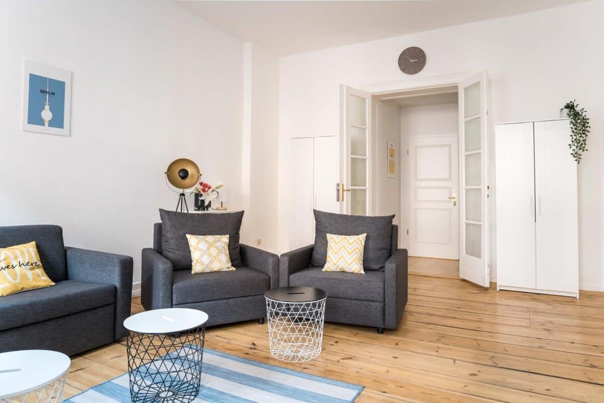 Apartment At Rosenthaler Platz Berlin Exterior photo