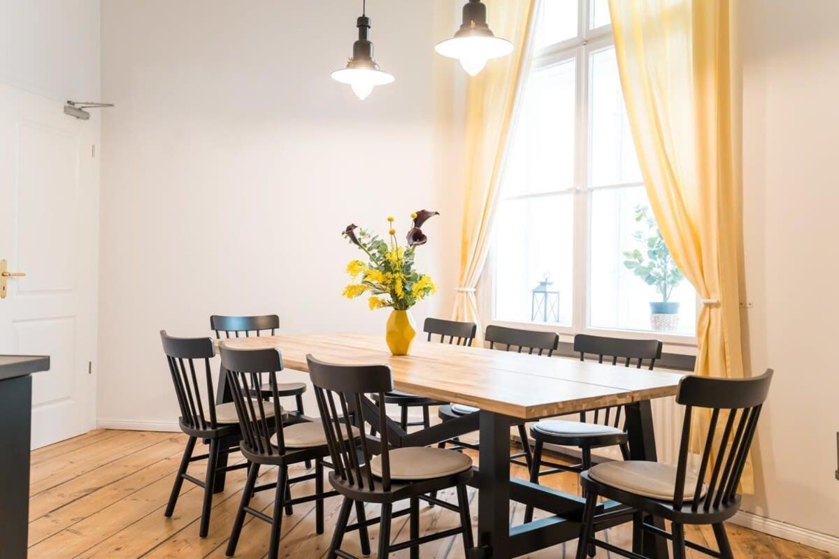 Apartment At Rosenthaler Platz Berlin Exterior photo